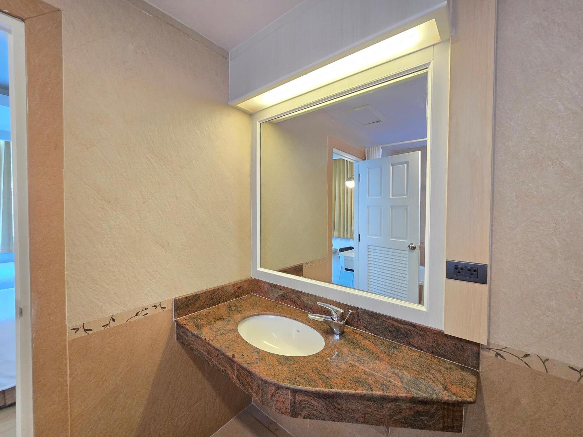 Sira Boutique Residence - Newly Renovated Patong Eksteriør bilde